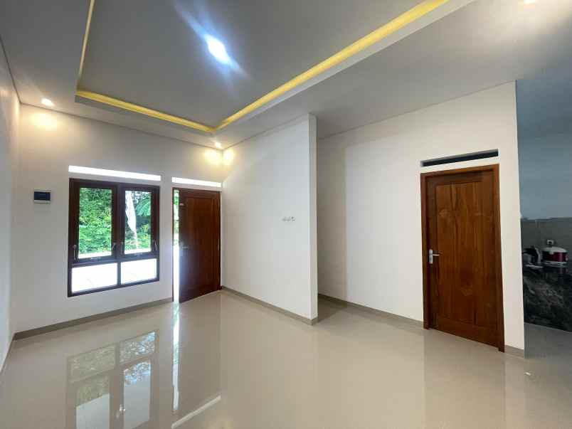 dijual rumah dawung selomartani kalasan