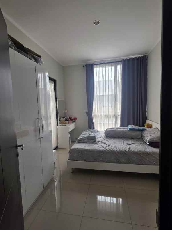 dijual rumah dekat mall di magenta summarecon bekasi