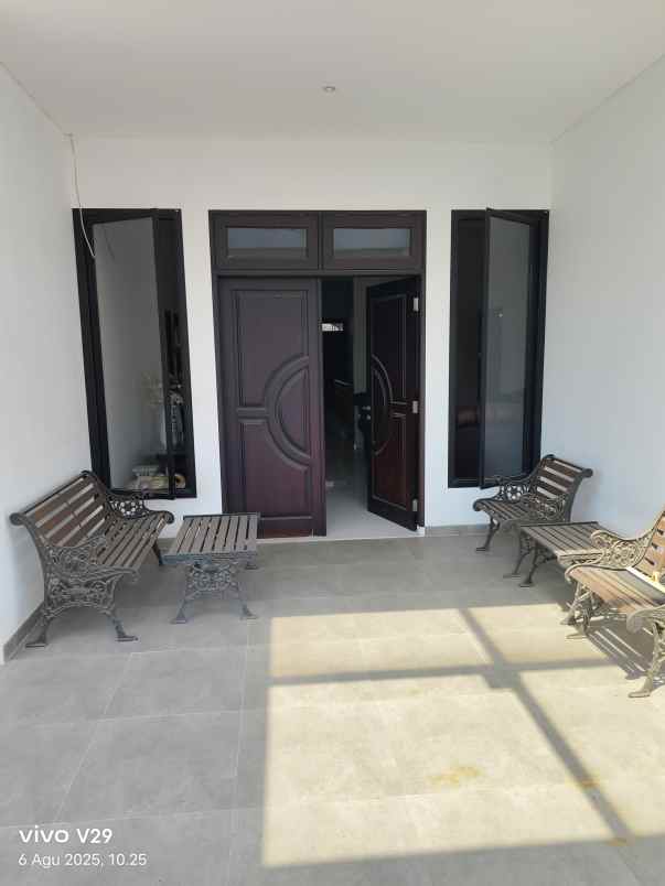 dijual rumah dharmahusada
