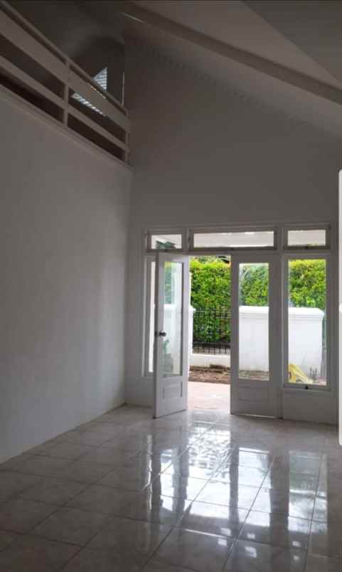 dijual rumah di cinangka