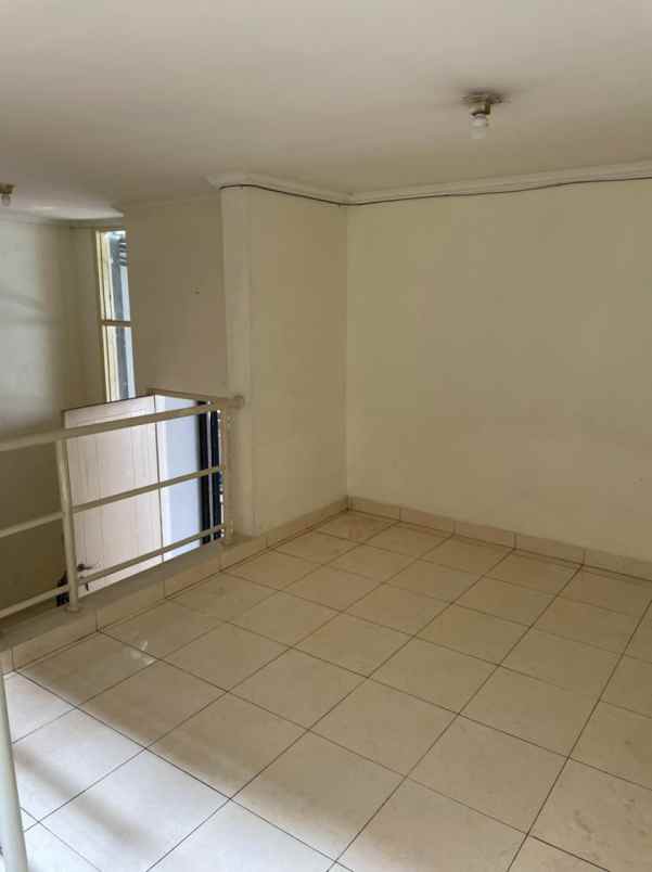 dijual rumah di daanmogot arcadia tangerang