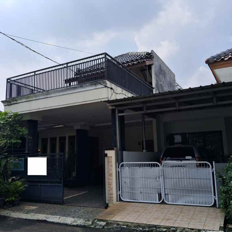 dijual rumah dianggrek loka graha raya