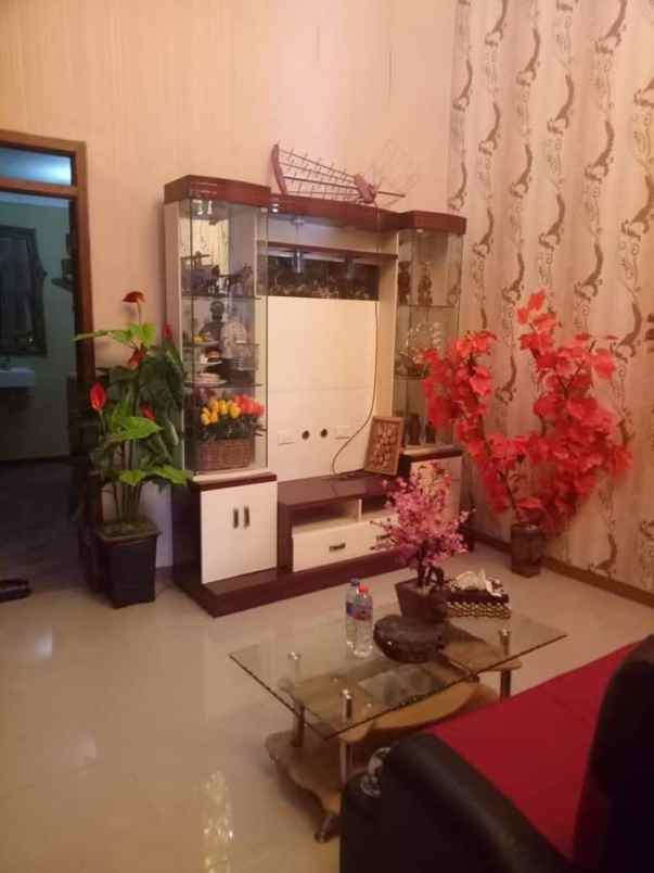 dijual rumah dijual rumah di perum