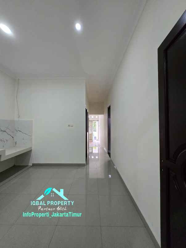 dijual rumah duren sawit