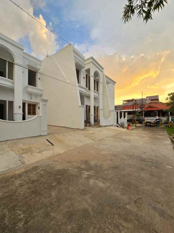 dijual rumah duren sawit jakarta timur