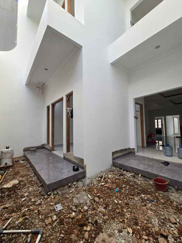 dijual rumah duren sawit jakarta timur