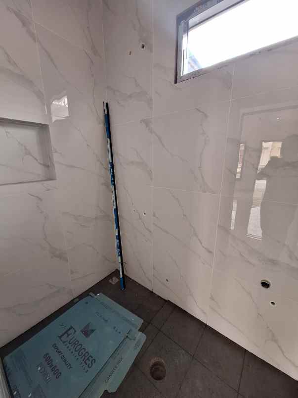 dijual rumah duren sawit jaktim