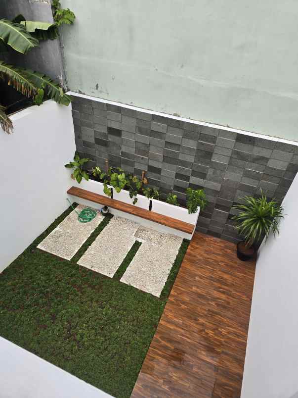 dijual rumah duren sawit jaktim