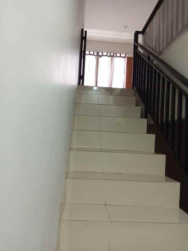 dijual rumah duri kepa