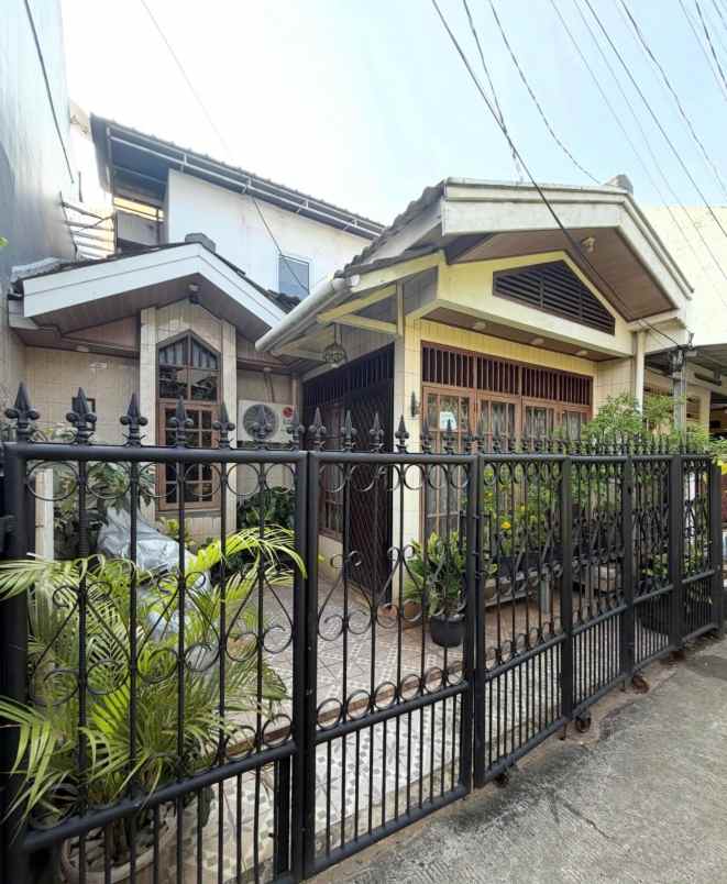 dijual rumah duta kranji bintara bekasi