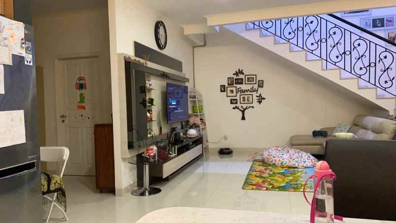 dijual rumah gading elok kelapa gading