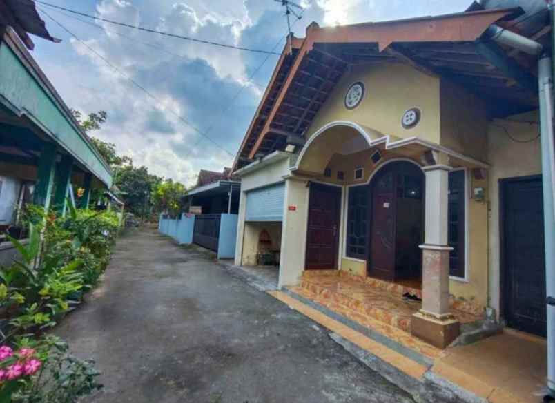 dijual rumah godean