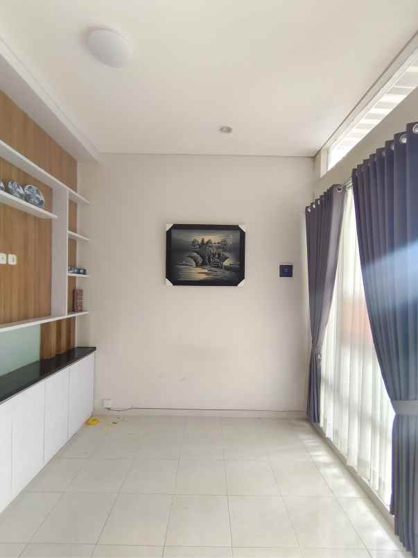 dijual rumah grand permata jingga
