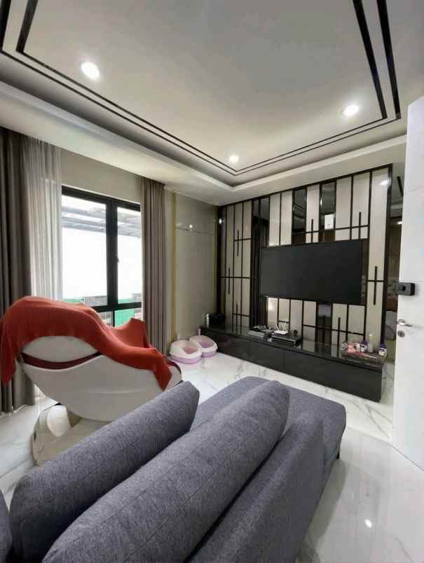 dijual rumah greenlake