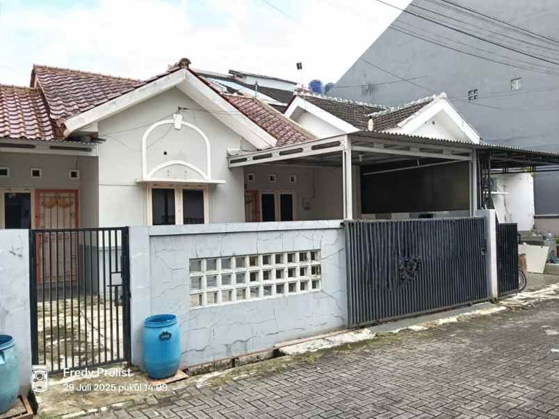 dijual rumah grendeng