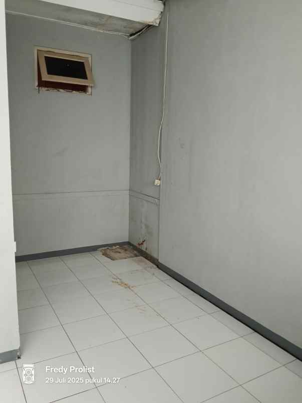 dijual rumah grendeng