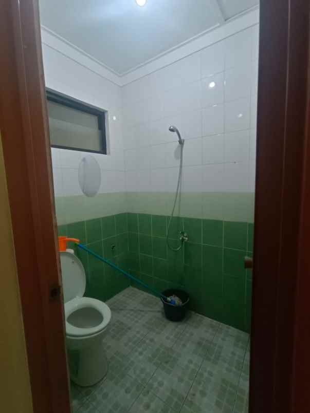 dijual rumah harapan indah