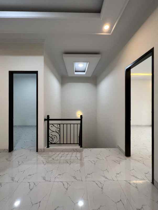 dijual rumah jagakarsa jakarta selatan