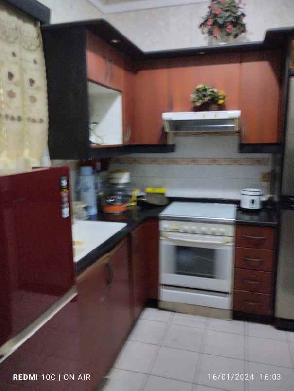 dijual rumah jalan angsana raya bsd