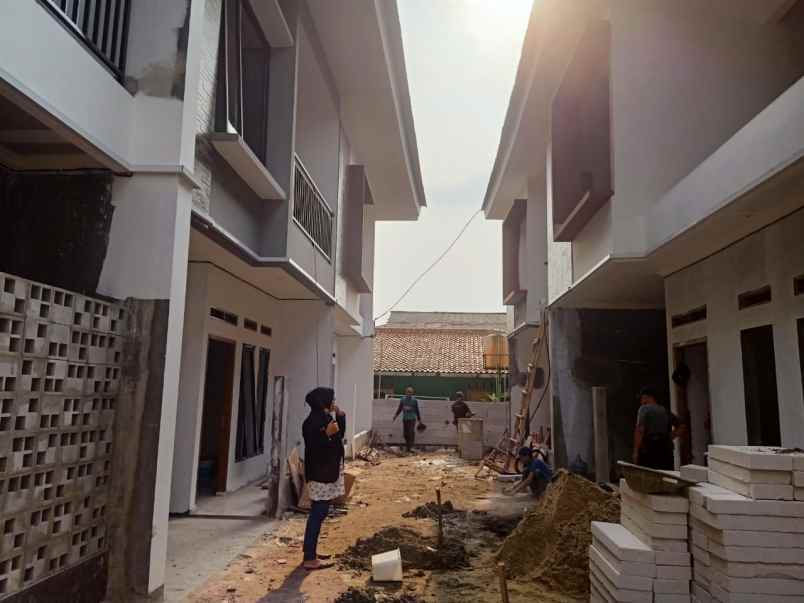 dijual rumah jalan bintara iv bekasi barat