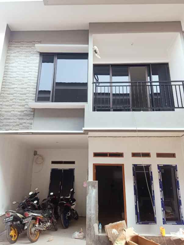 dijual rumah jalan bintara iv bekasi barat