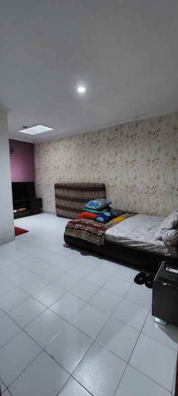 dijual rumah jalan borobudur