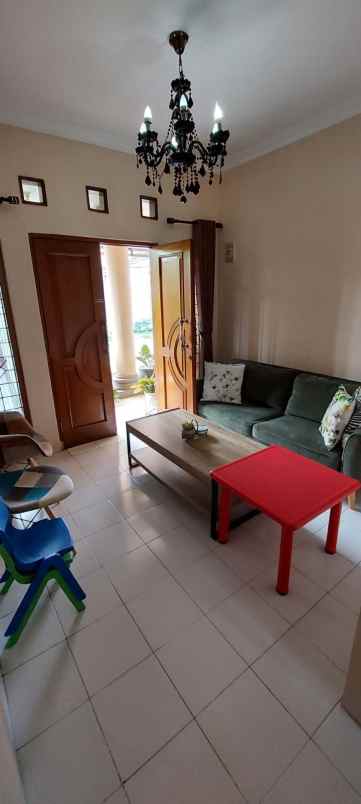 dijual rumah jalan borobudur