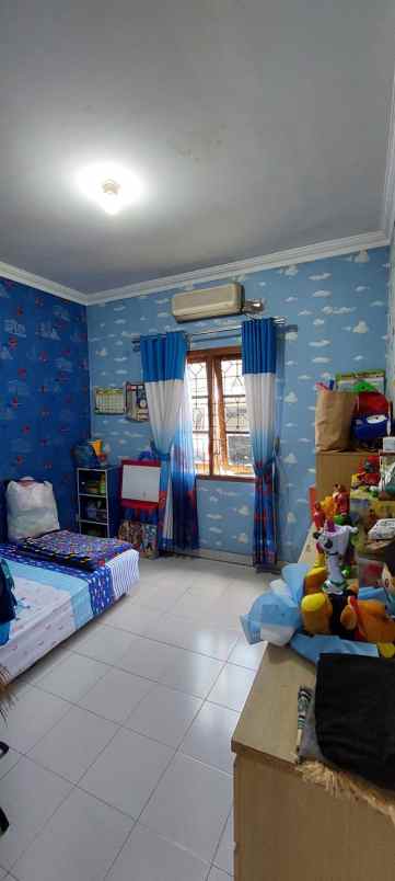 dijual rumah jalan borobudur