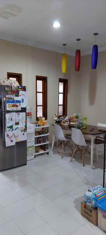 dijual rumah jalan borobudur