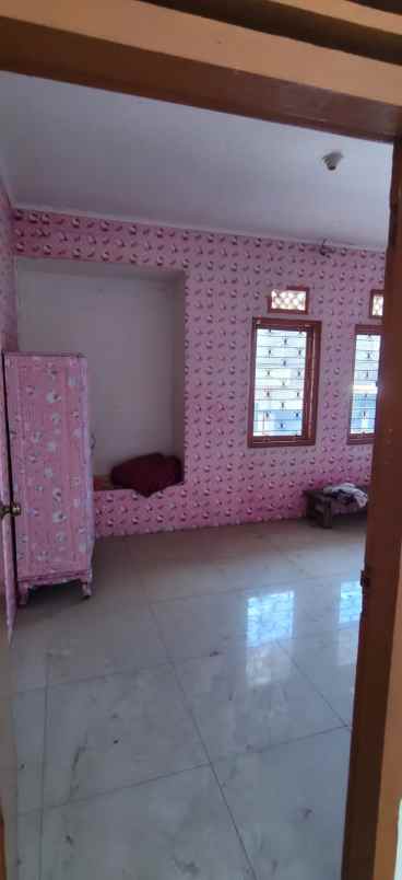 dijual rumah jalan dwikora 2 jalan