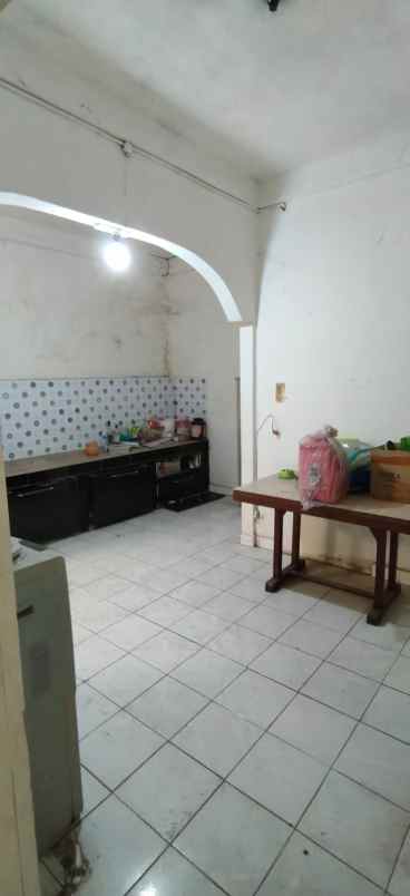 dijual rumah jalan dwikora 2 jalan