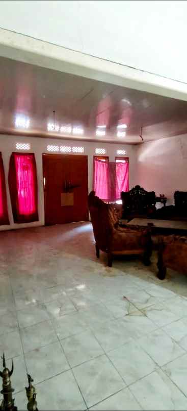 dijual rumah jalan dwikora 2 jalan