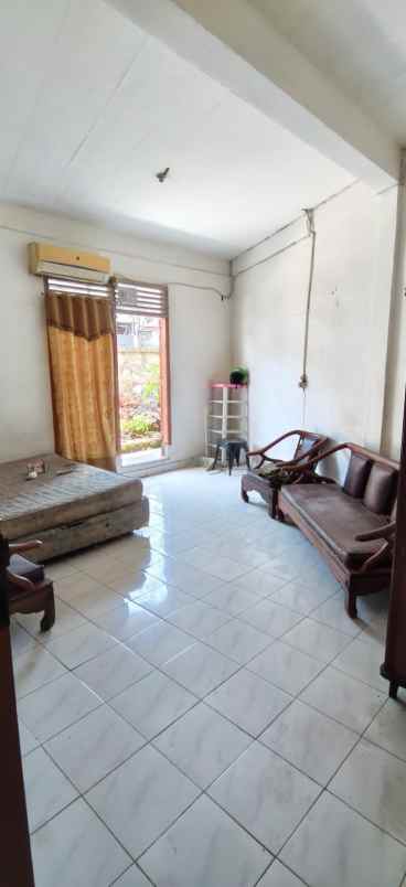 dijual rumah jalan dwikora 2 jalan