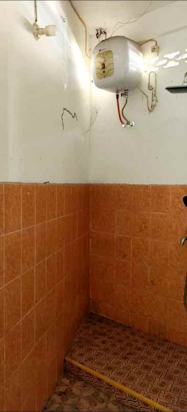 dijual rumah jalan dwikora 2 jalan