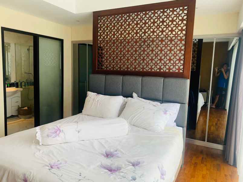 dijual rumah jalan gunung salak