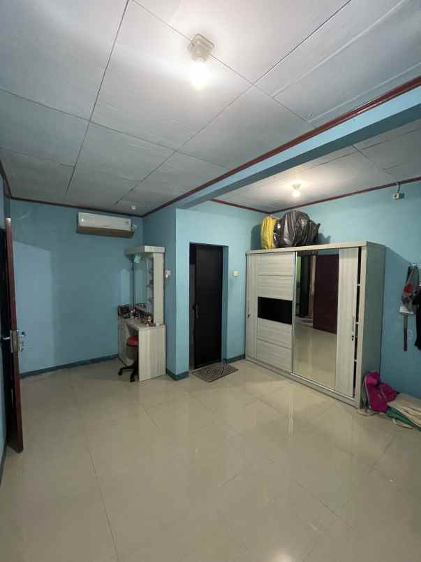 dijual rumah jalan hayam wuruk no 49 rt