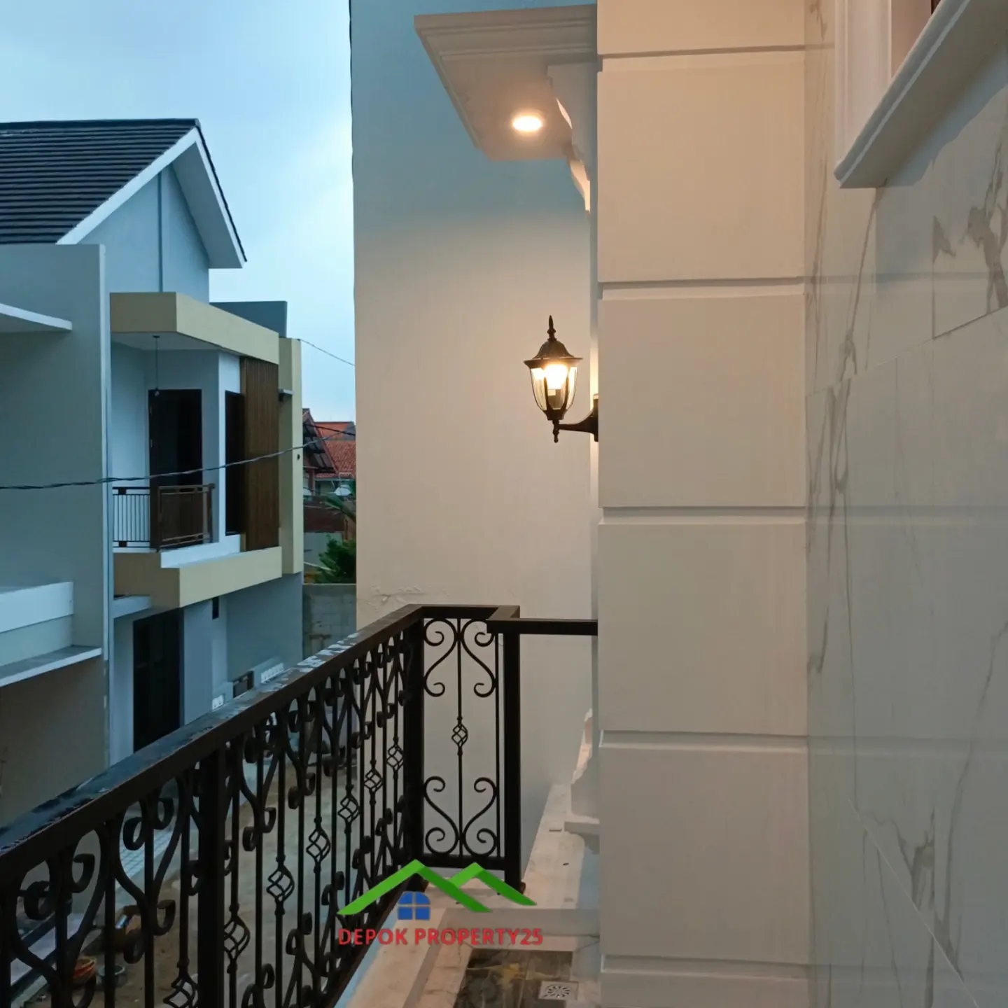 dijual rumah jalan keadilan rangkapan kaya