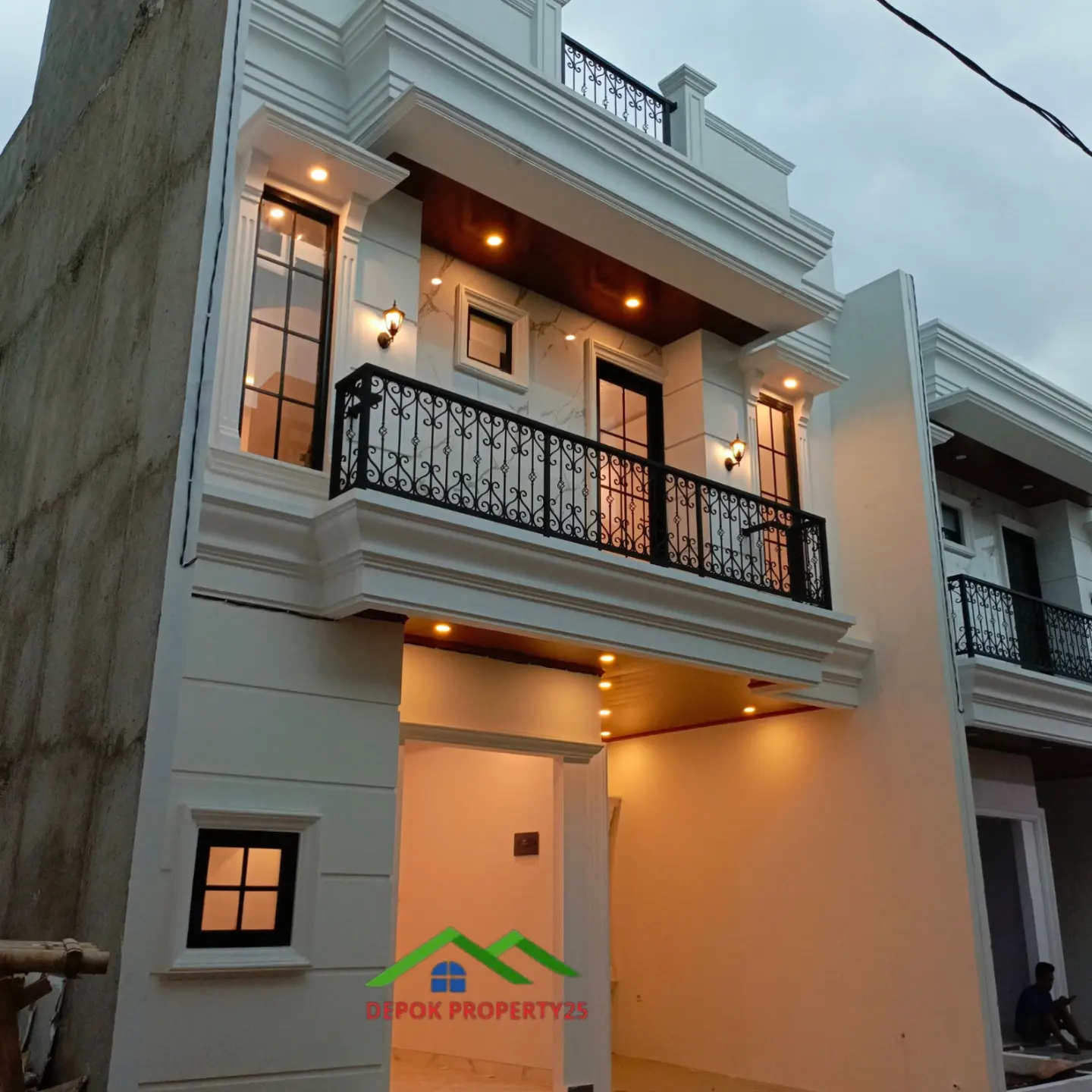 dijual rumah jalan keadilan rangkapan kaya