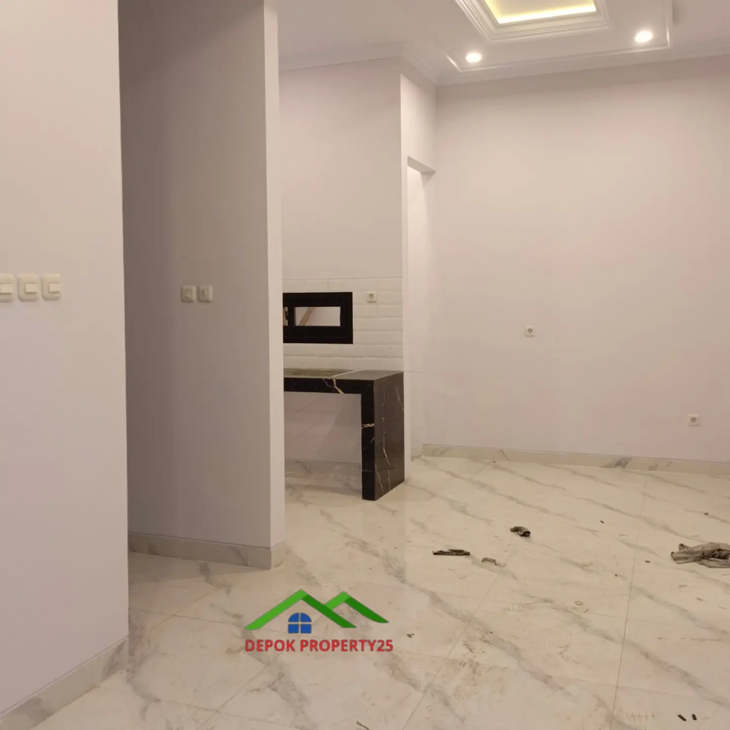 dijual rumah jalan keadilan rangkapan kaya