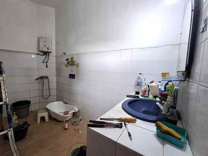 dijual rumah jalan madrasah duren sawit