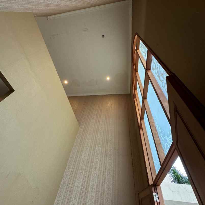 dijual rumah jalan margorejo indah