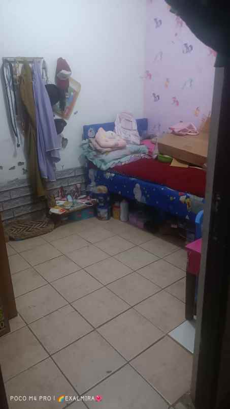 dijual rumah jalan perumahan bumi indah