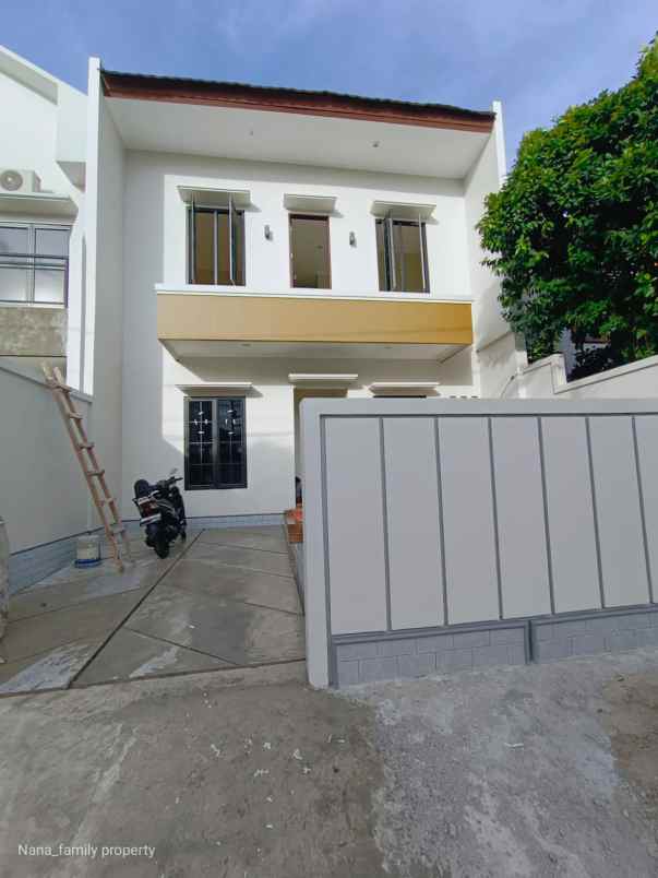 dijual rumah jalan raya bintaro