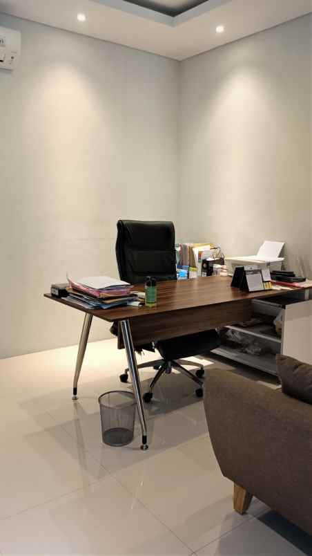 dijual rumah jalan raya kaliabang