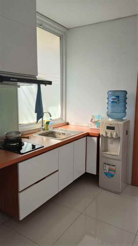 dijual rumah jalan raya kaliabang