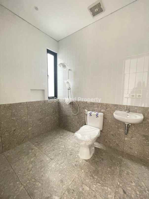 dijual rumah jalan raya kejaksaan joglo