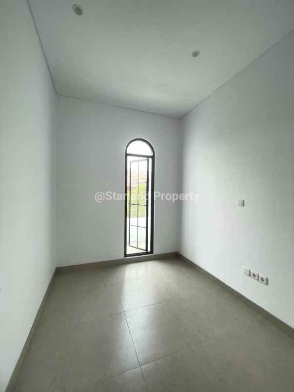 dijual rumah jalan raya kejaksaan joglo