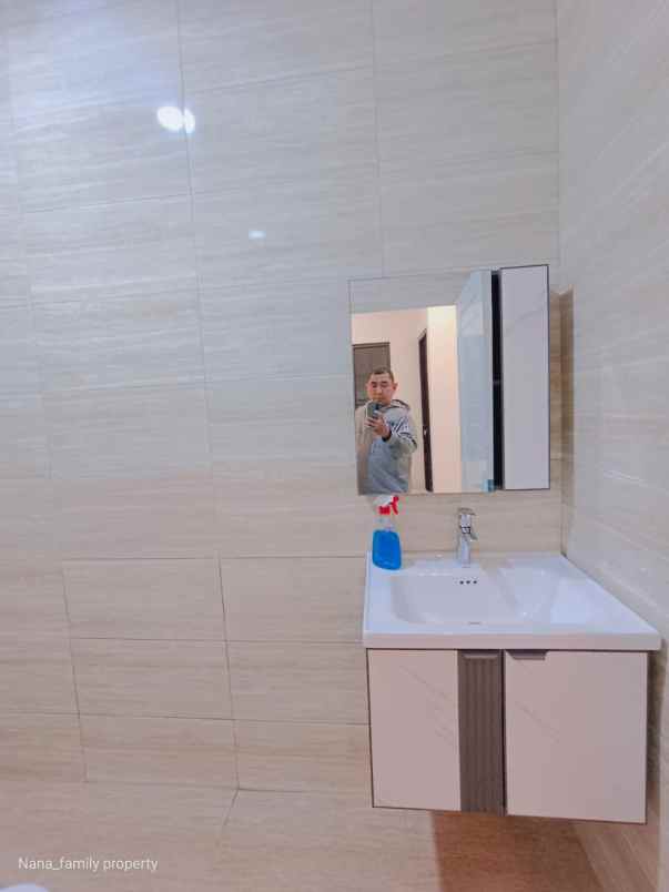 dijual rumah jalan raya kembangan joglo