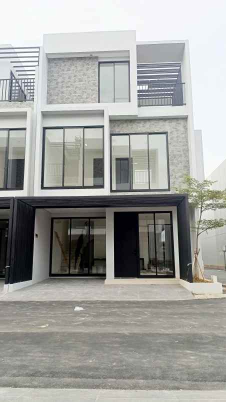 dijual rumah jalan raya kembangan puri