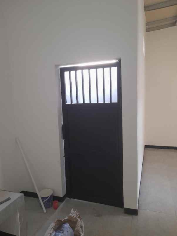 dijual rumah jalan raya krian sidoarjo